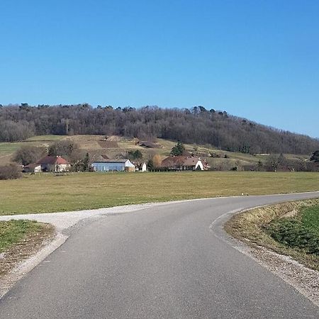 Gite Micha Saint-Lothain Exteriör bild